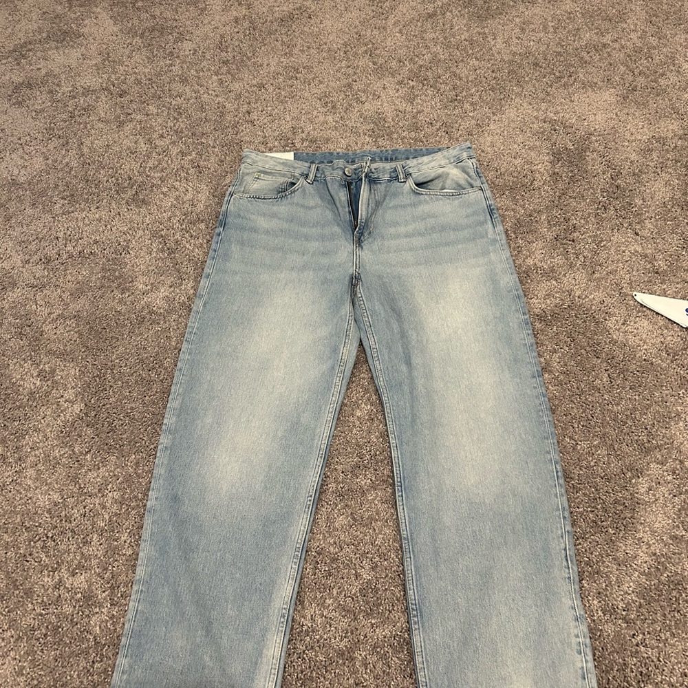 H&M Men's Straight Baggy Jeans in Light Blue